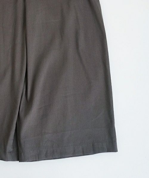 Mochi.モチ.french linen wrap wide pants [charcoal grey]