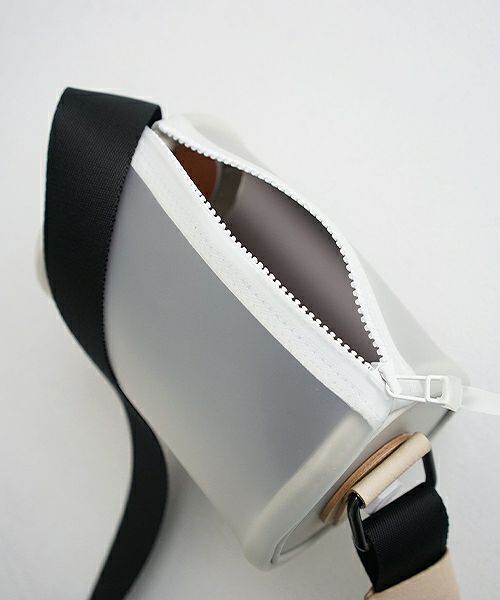 macromauro マクロマウロ.cylinder bag small PVC[white]_