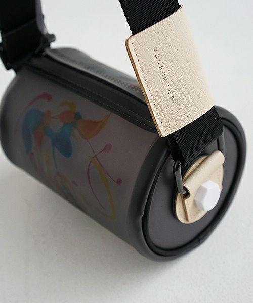 macromauro マクロマウロ.cylinder bag paint small PVC[black]
