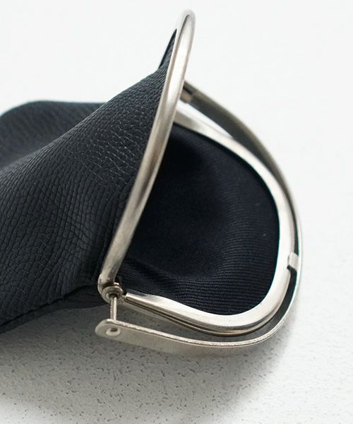 EDROBERTJUDSON.エドロバートジャドソン.FRAME PURSE[B01Z CO-04 / 05.BLACK]