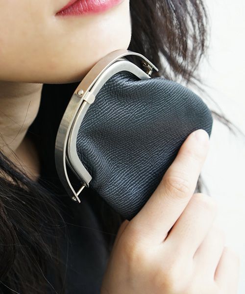 EDROBERTJUDSON.エドロバートジャドソン.FRAME PURSE[B01Q CO-06A / 05.black]