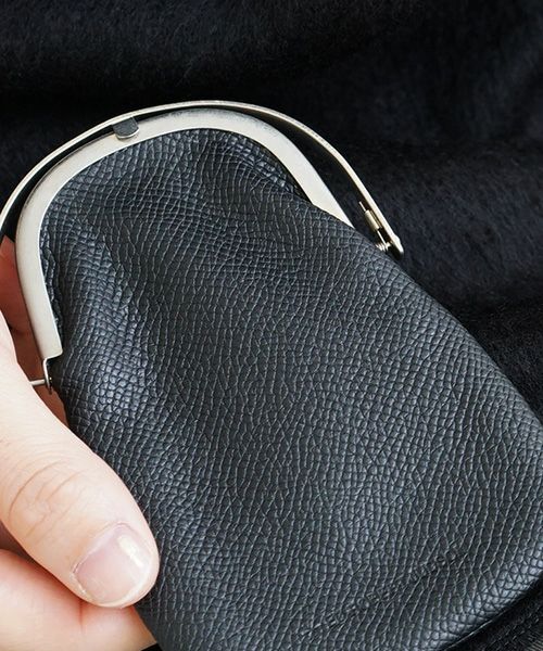 EDROBERTJUDSON.エドロバートジャドソン.FRAME PURSE[B01Q CO-06A / 05.black]