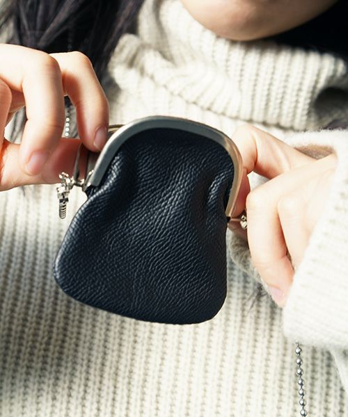 EDROBERTJUDSON.エドロバートジャドソン.chain pouch & frame purse [B01X BG-115 / 05.black]