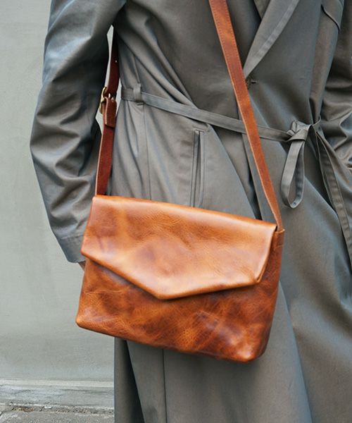 ohta.brown letter bag[ac-20B2]