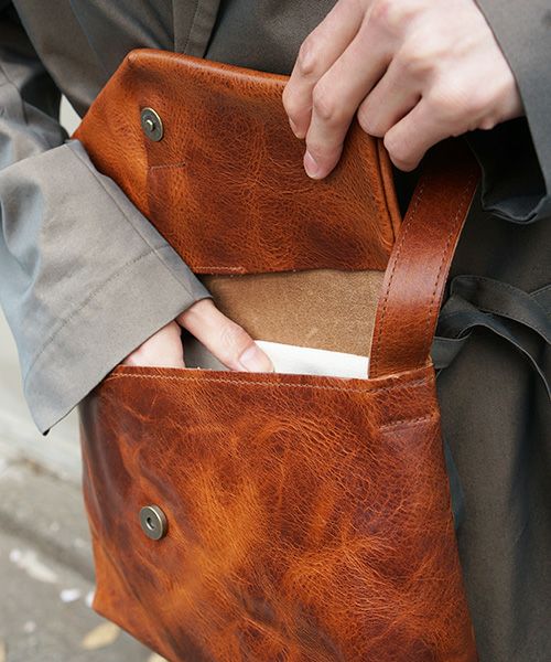 ohta.brown letter bag[ac-20B2]