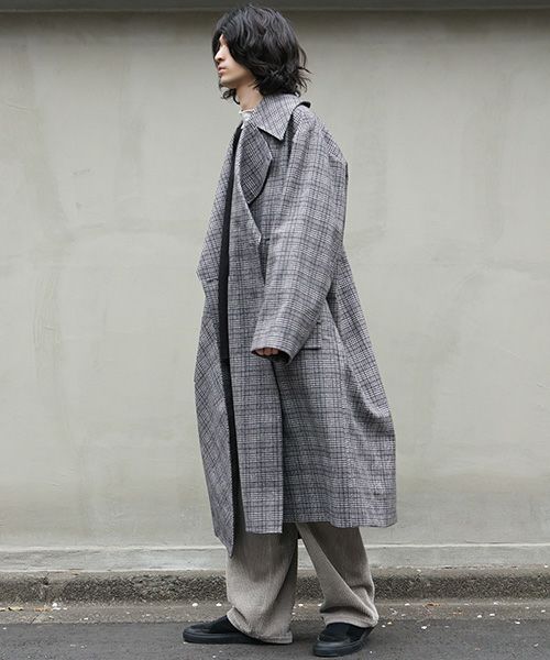 Edwina Hoerl .coat[02/EH39C-03/form-giving function of death]_