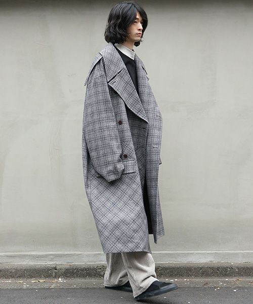 Edwina Hoerl .coat[02/EH39C-03/form-giving function of death]_