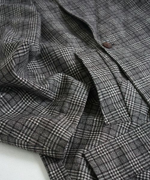 Edwina Hoerl .coat[02/EH39C-03/form-giving function of death]_