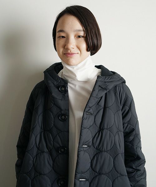 Mochi モチ quilted hood coat[ma9-co-01/black・khaki]