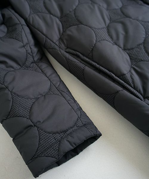 Mochi モチ quilted hood coat[ma9-co-01/black・khaki]