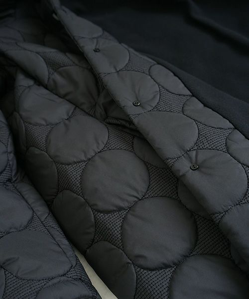 Mochi モチ quilted hood coat[ma9-co-01/black・khaki]