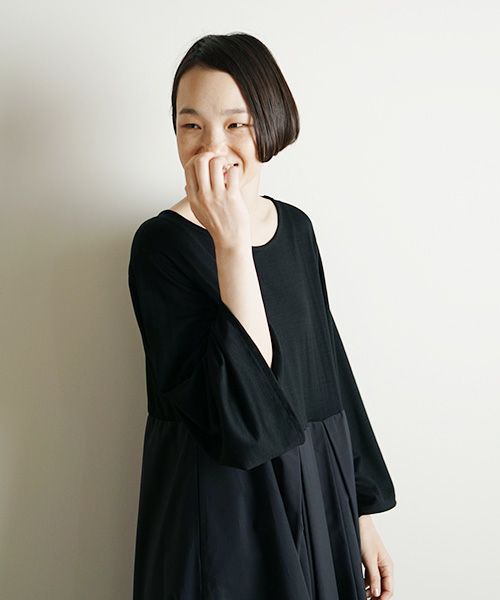 Mochi.モチ.flare sleeve dress [ma9-op-03]