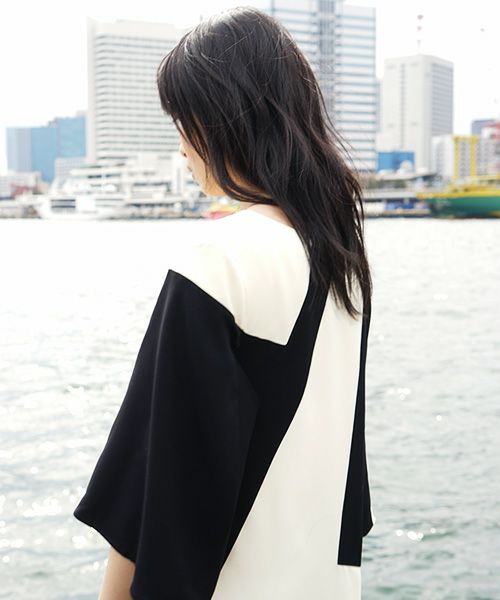 HENRIK VIBSKOV.DRESS[BLACK/WHITE CUTS]_