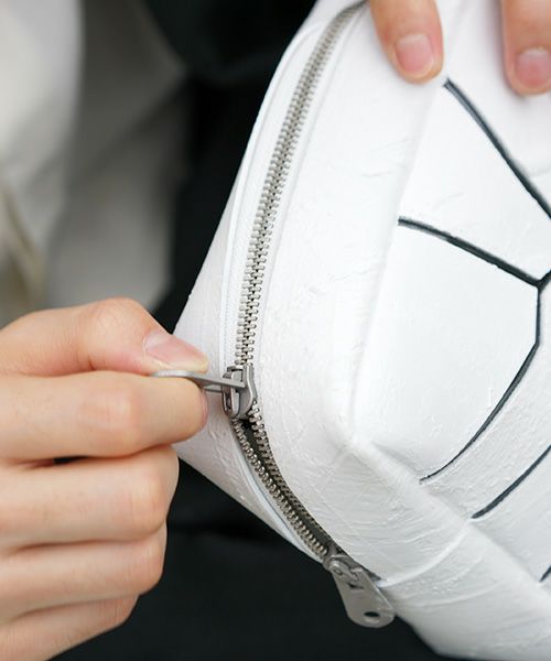 KAGARI YUSUKE.カガリユウスケ.ピクセル・クラッシュ[w19-05 wh/crash]