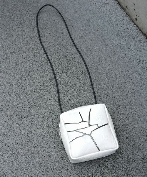 KAGARI YUSUKE.カガリユウスケ.ピクセル・クラッシュ[w19-05 wh/crash]