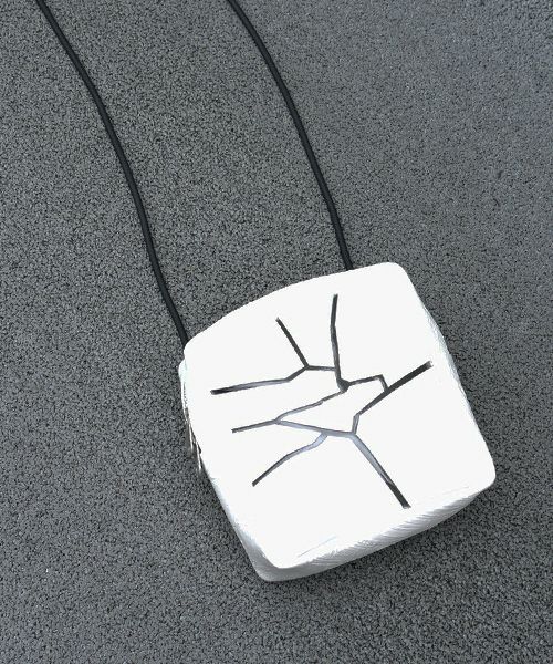 KAGARI YUSUKE.カガリユウスケ.ピクセル・クラッシュ[w19-05 wh/crash]