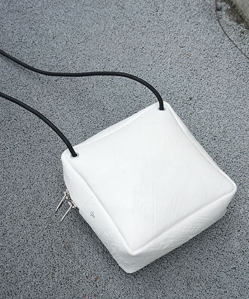 KAGARI YUSUKE.カガリユウスケ.ピクセル・クラッシュ[w19-05 wh/crash]