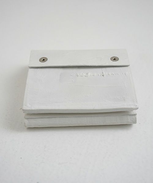 KAGARI YUSUKE.カガリユウスケ.三つ折り財布[mw-12 wh]