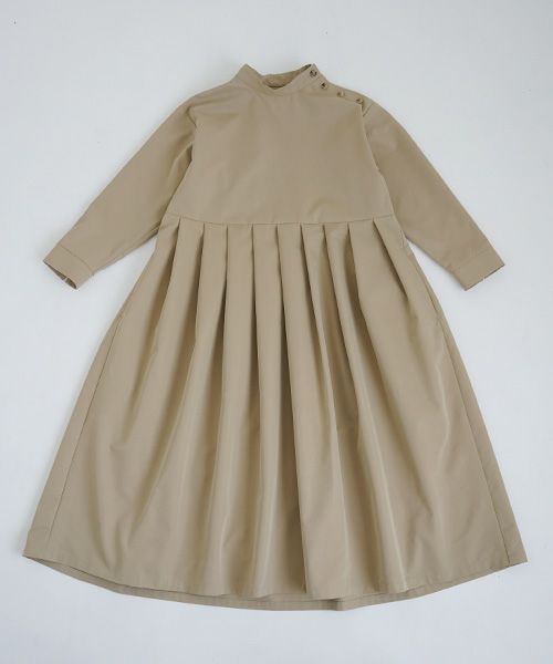 Mochi.モチ.hight neck tuck dress [khaki beige]