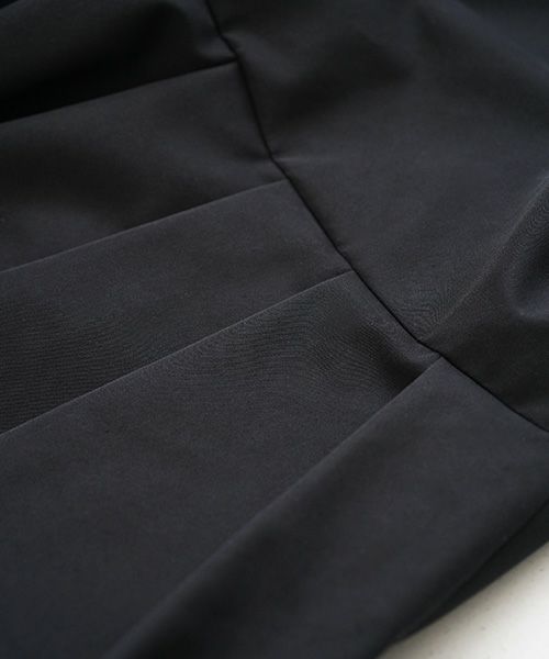 Mochi.モチ.hight neck tuck dress [black]