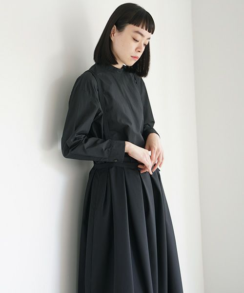 Mochi.モチ.suspender skirt [black]
