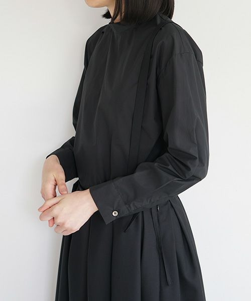 Mochi.モチ.suspender skirt [black]