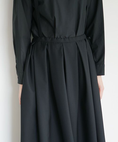 Mochi.モチ.suspender skirt [black]