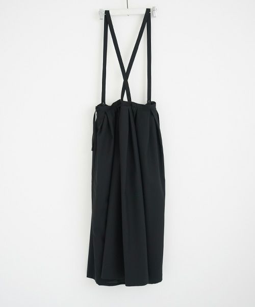 Mochi.モチ.suspender skirt [black]