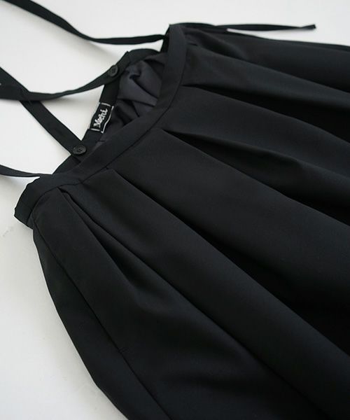 Mochi.モチ.suspender skirt [black]