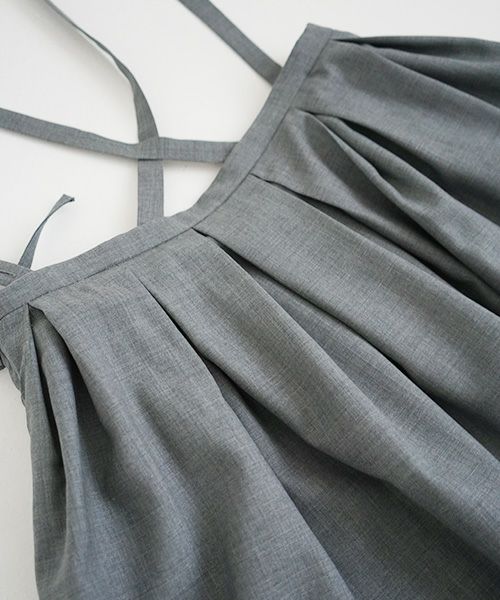 Mochi.モチ.suspender skirt [grey]
