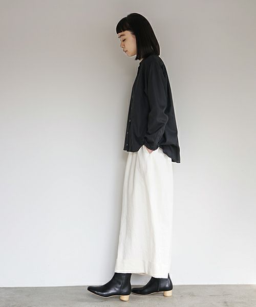 Mochi モチ cropped wide pants [off white]