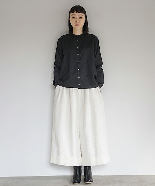 Mochi.モチ.cropped wide pants [off white]