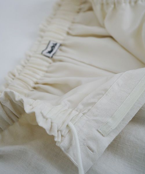 Mochi.モチ.cropped wide pants [off white]