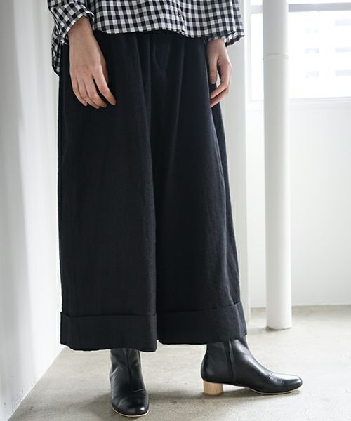 Mochi モチ cropped wide pants [black]
