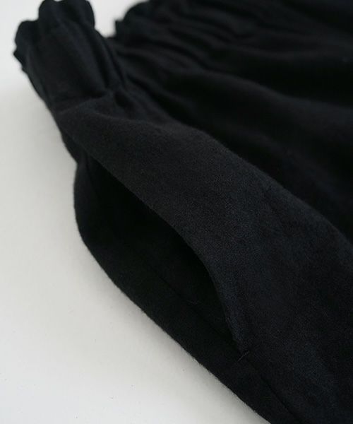 Mochi モチ cropped wide pants [black]