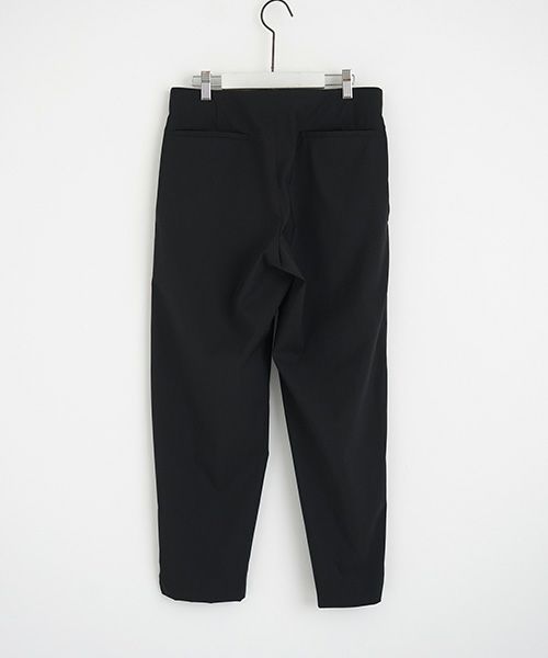 Mochi.モチ.tapered pants [black]