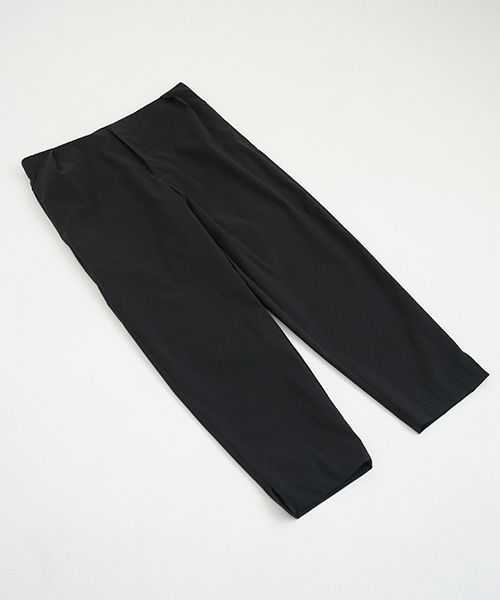 Mochi.モチ.tapered pants [black]
