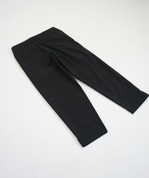 Mochi.モチ.tapered pants [black]