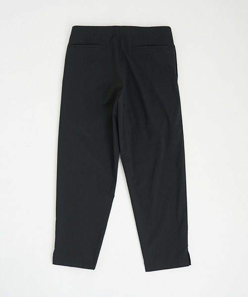 Mochi.モチ.tapered pants [black]
