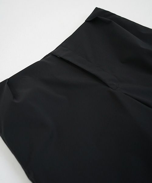 Mochi.モチ.tapered pants [black]