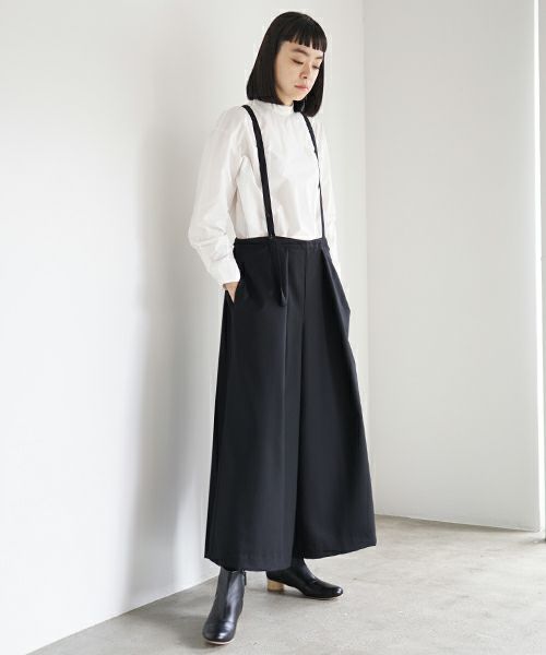 Mochi モチ suspender wide pants [black]