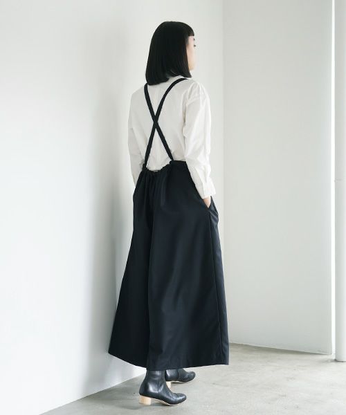 Mochi.モチ.suspender wide pants [black]