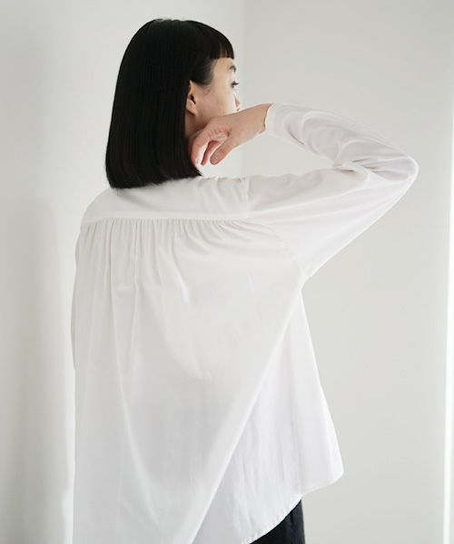 Mochi.モチ.no collar shirt [white]