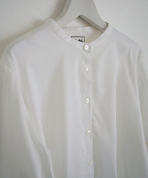Mochi.モチ.no collar shirt [white]