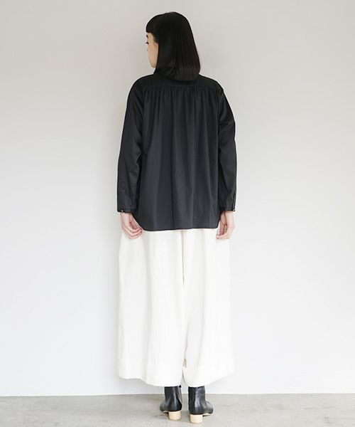 Mochi.モチ.no collar shirt [black]