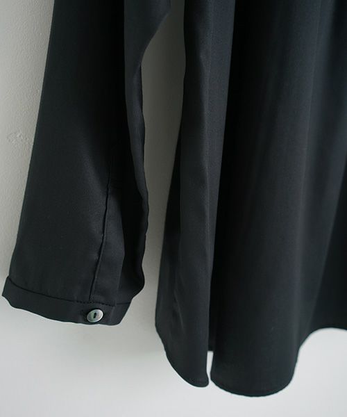 Mochi.モチ.no collar shirt [black]