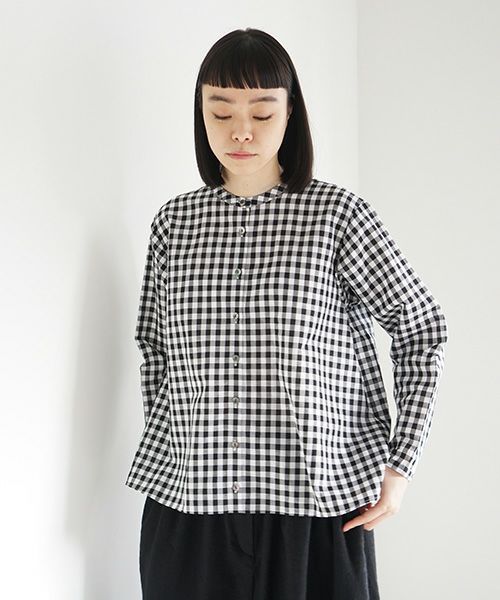 Mochi.モチ.no collar shirt [gingham check]