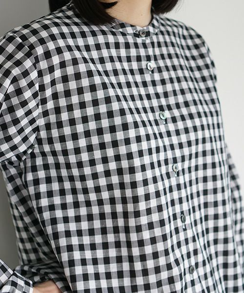 Mochi.モチ.no collar shirt [gingham check]
