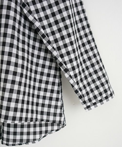 Mochi.モチ.no collar shirt [gingham check]