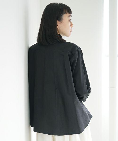Mochi.モチ.tucked shirt [black]